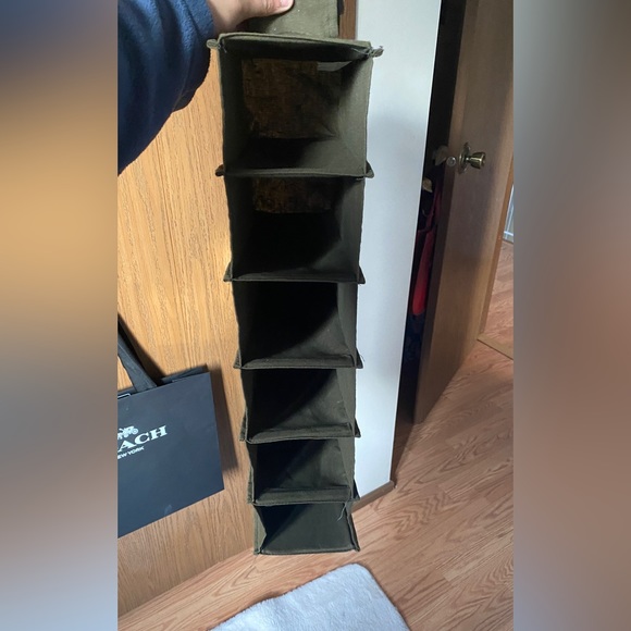 collapsible shoe rack for the inside of a closet - Picture 1 of 3